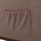 Sedia a dondolo imbottita con gambe in legno e tasche laterali