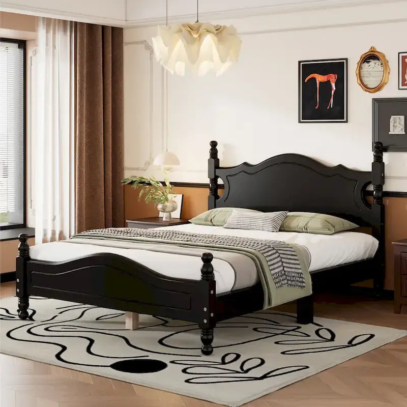 Letto a piattaforma in legno di pino con testiera