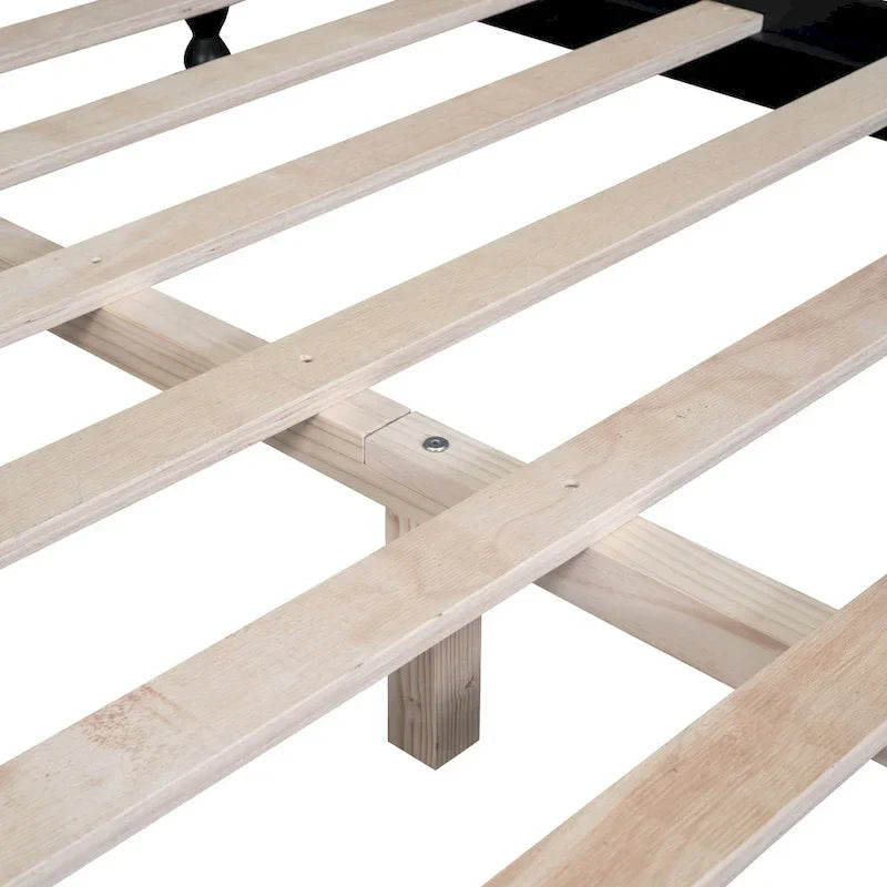 Letto a piattaforma in legno di pino con testiera