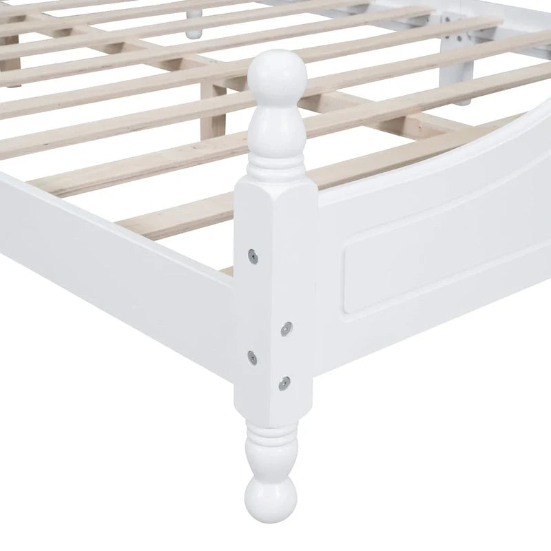 Letto a piattaforma in legno di pino con testiera