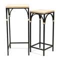 Set di 2 tavolini quadrati in legno e metallo con dettagli in rattan